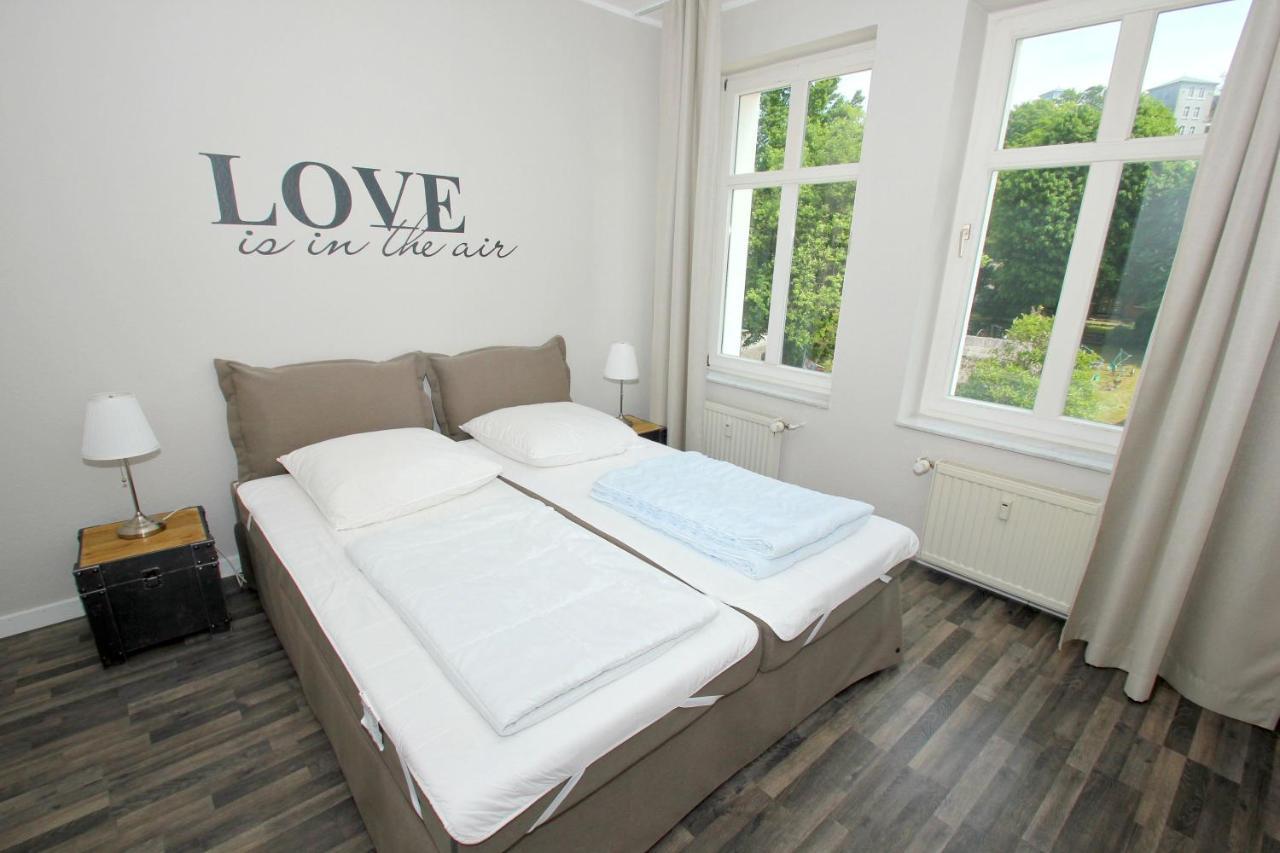 Balkon, Gratis Nutzung Vom Ahoi Erlebnisbad Und Sauna In Sellin - Residenz Strandeck Fewo01 غورين المظهر الخارجي الصورة