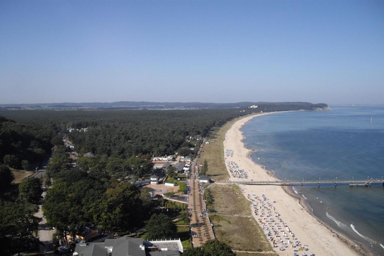 Balkon, Gratis Nutzung Vom Ahoi Erlebnisbad Und Sauna In Sellin - Residenz Strandeck Fewo01 غورين المظهر الخارجي الصورة