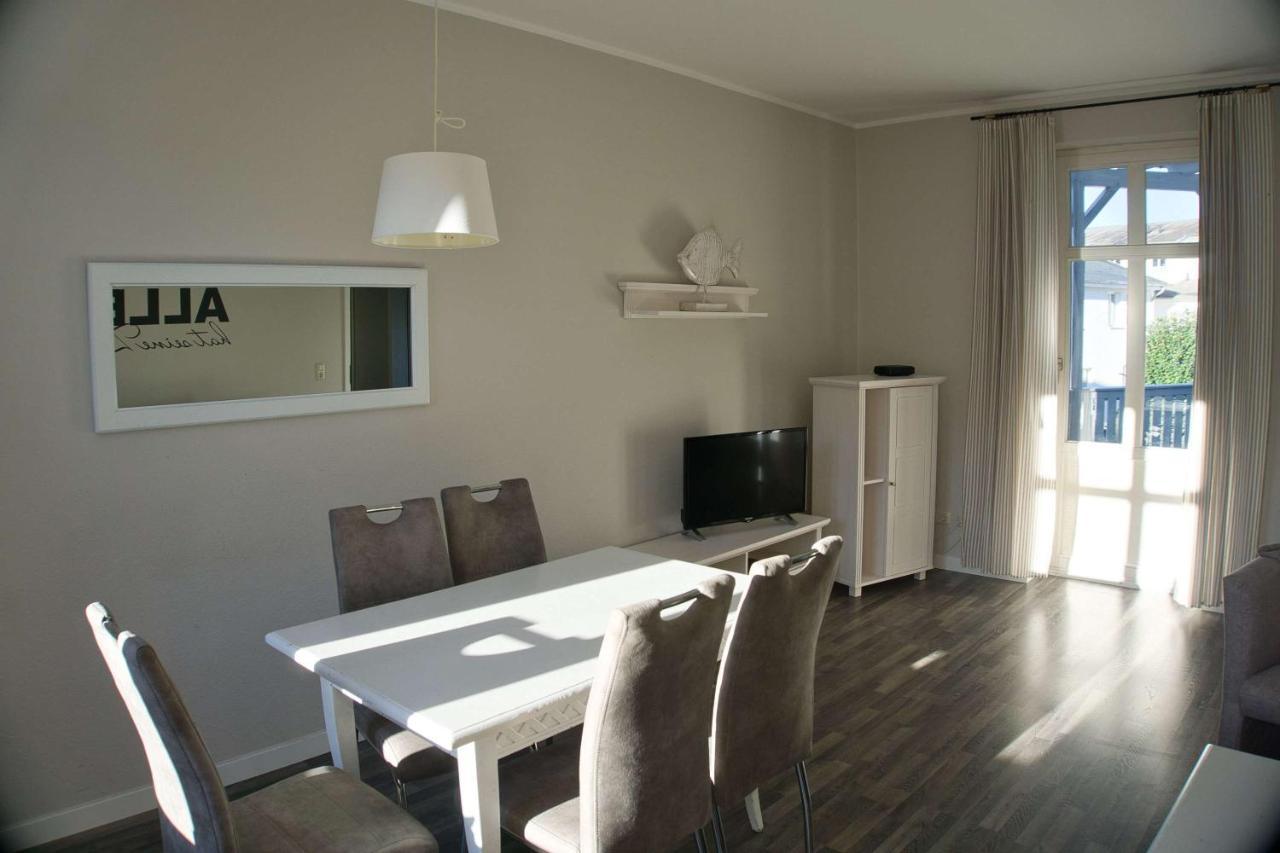Balkon, Gratis Nutzung Vom Ahoi Erlebnisbad Und Sauna In Sellin - Residenz Strandeck Fewo01 غورين المظهر الخارجي الصورة